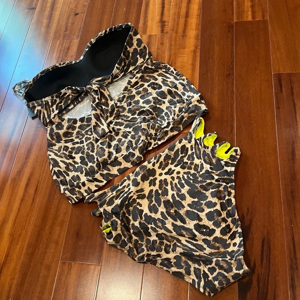 New NWT Bar III Tankini Two Piece Swimsuit‎ Cheetah Animal Print Bikini Sz Small
